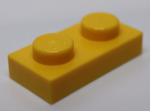 Lego 32x Yellow 1 x 2 Plate