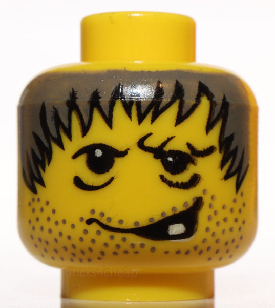Lego 2x Studios Hunchback Minifig Head Freckles 1 Tooth